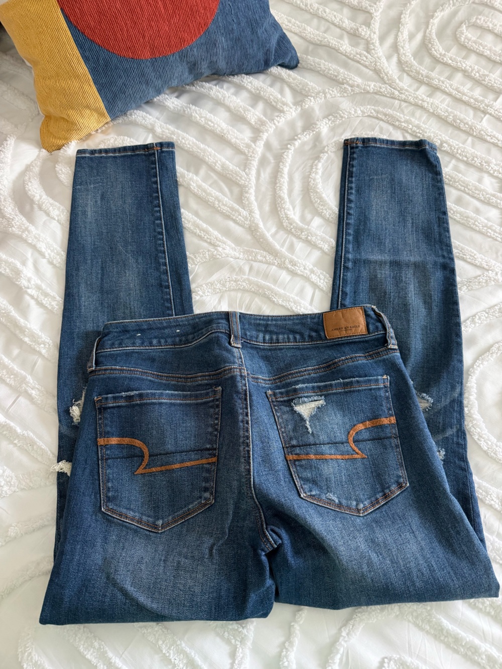 American Eagle Outfitters Women's Ripped Medium Blue Skinny Jeans - Picture 5 of 9